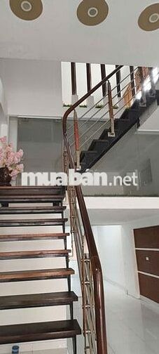 Bán nhà mặt đường Phù Ninh 4m mặt đường thuận lợi buôn bán