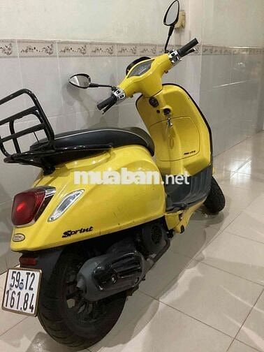 Đi định cư nên cần bán gấp Vespa Sprint Vàng Chanh