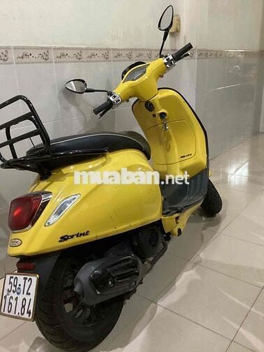 Đi định cư nên cần bán gấp Vespa Sprint Vàng Chanh