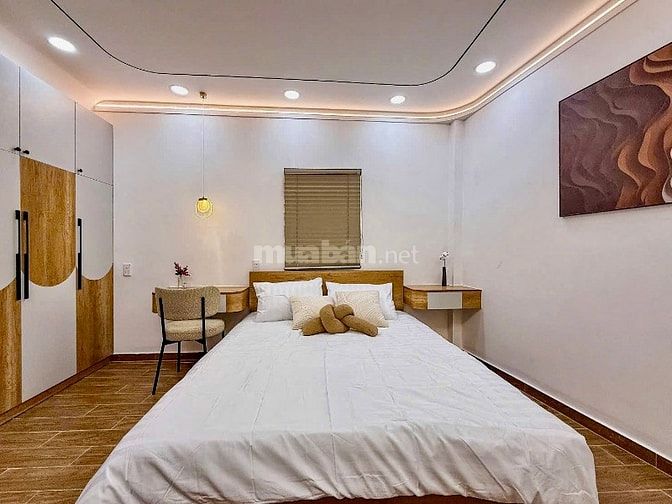 Nhà Dt 60m Đất Giá chỉ 6ty55 kế bên Q1, 4PN có phòng ngủ dưới trệt 