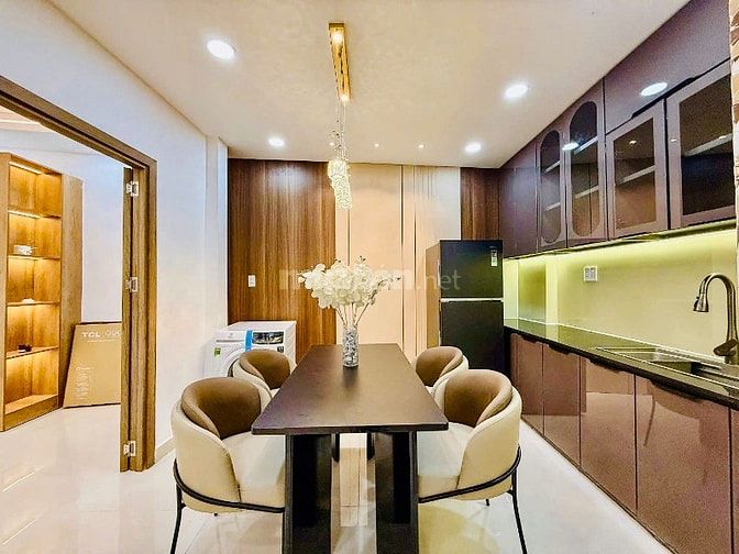 Nhà Dt 60m Đất Giá chỉ 6ty55 kế bên Q1, 4PN có phòng ngủ dưới trệt 