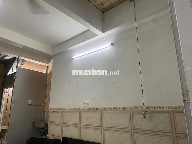 cho thuê phòng trọ tầng trệt, toilet riêng