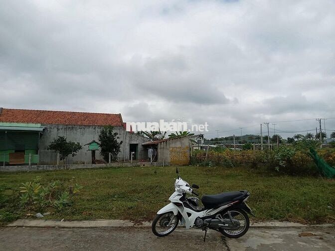 Ahihi Chính chủ bán 230 m2 khu TĐC Chánh Mẫn, Cát Nhơn gần sân bay