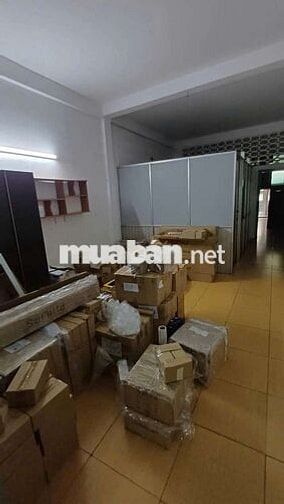 Cho thuê nhà hẻm lớn, xe hơi vô tận nhà
