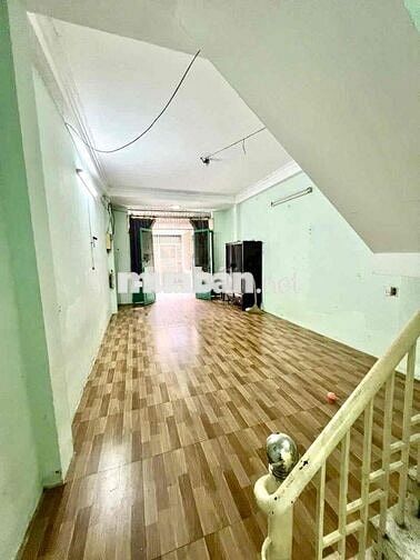 Cho thuê nhà hẻm 3 gác phú thọ Hoà 4x20m 2 lầu st 4pn 11tr