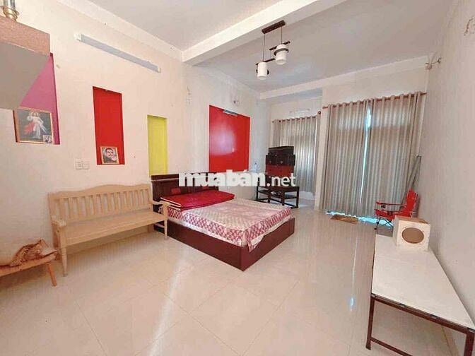 BÁN NHÀ 1 TRỆT 2 LẦU NGAY TRƯỜNG CHÍNH TRỊ - UBND PHƯỜNG BÌNH ĐA .
