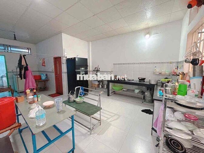 BÁN NHÀ 1 TRỆT 2 LẦU NGAY TRƯỜNG CHÍNH TRỊ - UBND PHƯỜNG BÌNH ĐA .