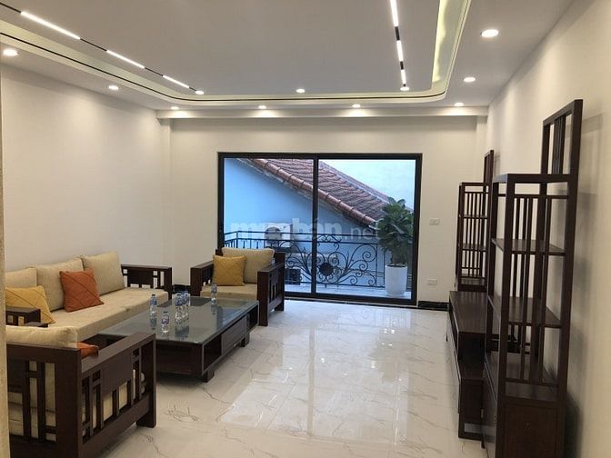 Phố Ngọc Lâm – Long Biên ÔTO – 81 M2 – 6 T – MT 4.8 M – Giá 21.3 Tỷ.