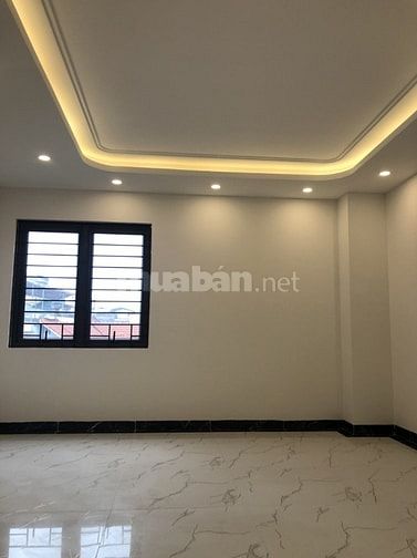 Phố Ngọc Lâm – Long Biên ÔTO – 81 M2 – 6 T – MT 4.8 M – Giá 21.3 Tỷ.