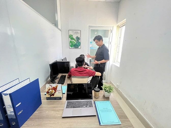 VĂN PHÒNG TRỌN GÓI 3 TRIỆU – CÓ CỬA SỔ THÔNG THOÁNG