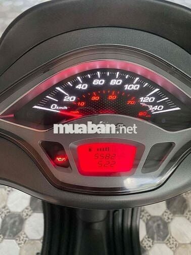 Piaggio Vespa Sprint 125 ABS 2024 Xám 5.500km