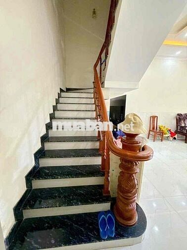 BÁN NHÀ VỊ TRÍ 2 ĐƯỜNG ĐỒNG KHỞI ĐỐI DIỆN BIỆN VIỆN ĐA KHOA ĐỒNG NAI