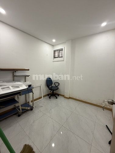NHỈNH 2T CÓ NHÀ HỘ KHẨU TẠI QUẬN 8, 39M2 2PN KO QUY HOẠCH, SỔ RIÊNG. 