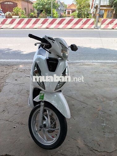 Honda Vision 2023 Trắng biển Thành phố 