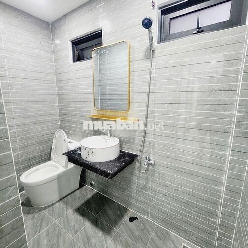 Cho thuê nhà Đường Dạ Nam, gần Trung tâm