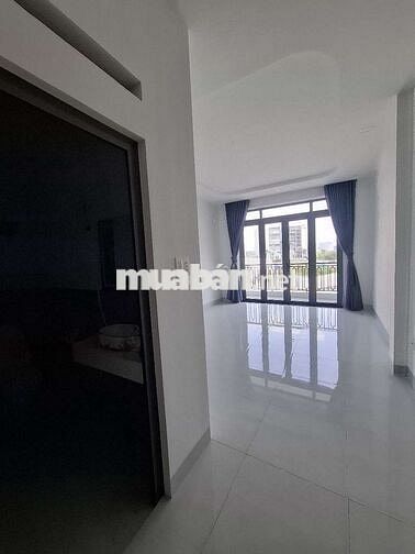 Nhà nguyên căn 3,5 tấm 4×23 , 4pn+5wc hồ học lãm- Bình tân.