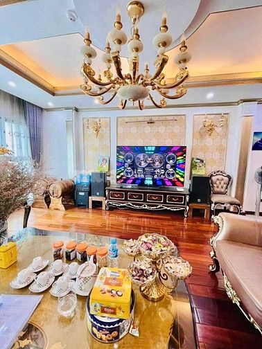 Bán Nhà Vừa Ở Vừa Kinh Doanh Tôn Thất Tùng Đống Đa 99m, 7 tầng, 36 tỷ 