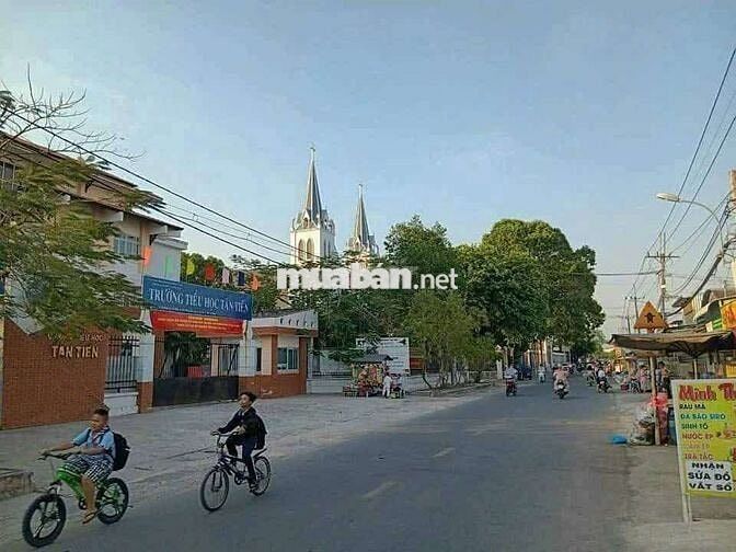 nhà bán.  5X32 thổ cư ,ngay Chợ Việt kiều Củ Chi,  Tân thông hội 