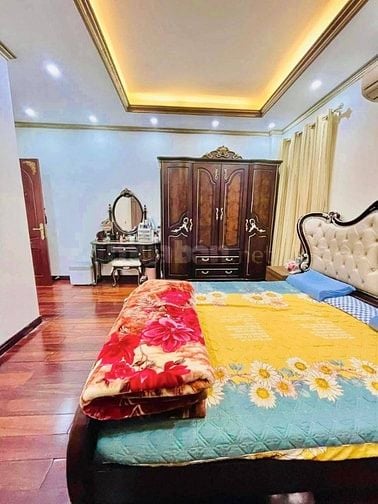 Bán Nhà Vừa Ở Vừa Kinh Doanh Tôn Thất Tùng Đống Đa 99m, 7 tầng, 36 tỷ 