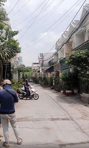 Nhà đẹp 4x15m Thạnh Lộc 22, Q12 – Hẻm 6m thông, xe hơi vào tận nhà
