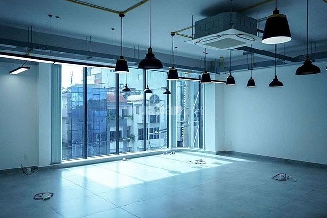 Bán mặt tiền Điện Biên Phủ Quận 1, ngay CV Lê Văn Tám, dt 250m2
