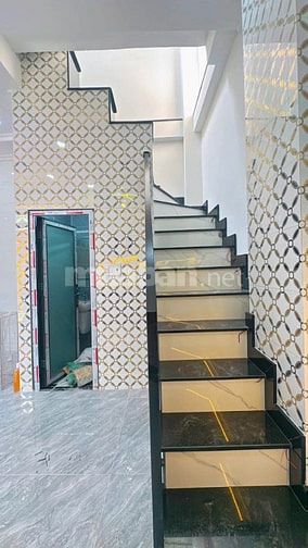 Nhà mới ở liền 8 x 5,5 ( trệt lầu ) 3pn SHR hoàn công đủ HẺM 3M 