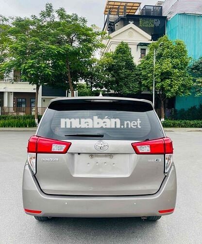 Toyota Innova 2021 2.0E MT màu Nâu Đồng