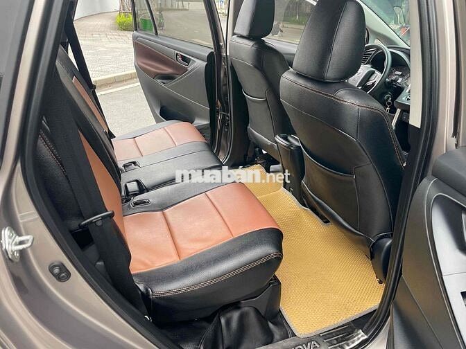Toyota Innova 2021 2.0E MT màu Nâu Đồng