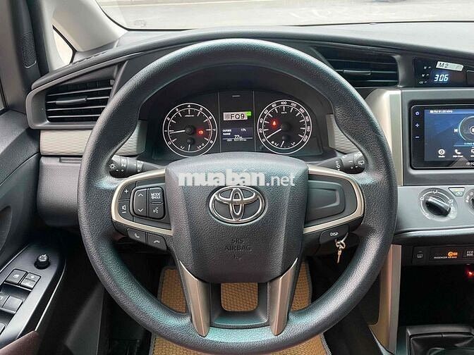 Toyota Innova 2021 2.0E MT màu Nâu Đồng