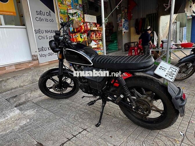 Xe máy Suzuki màu Đen