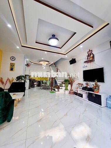 NHÀ 2 TẦNG 3PN 2WC NGUYỄN PHAN VINH