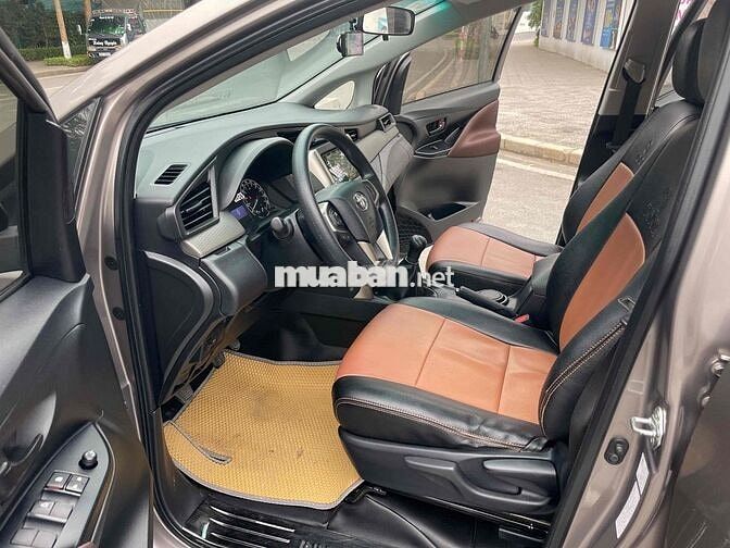 Toyota Innova 2021 2.0E MT màu Nâu Đồng