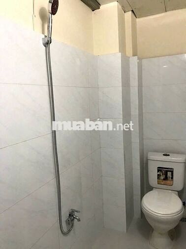 Cho thuê nhà đường 8, P. Linh Tây, kế học viện tư pháp