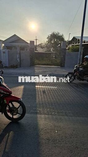 Đất Thổ Cư Chủ Ngộp Cần Bán Gấp Mặt Tiền Đường Nguyễn Thị Lắng 
