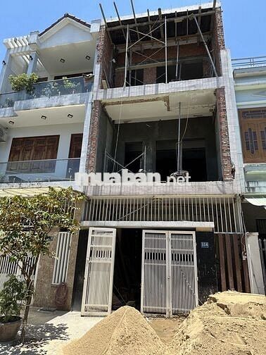 Can tuyển thợ  phụ biết việc làm quanh Đà Nẵng 