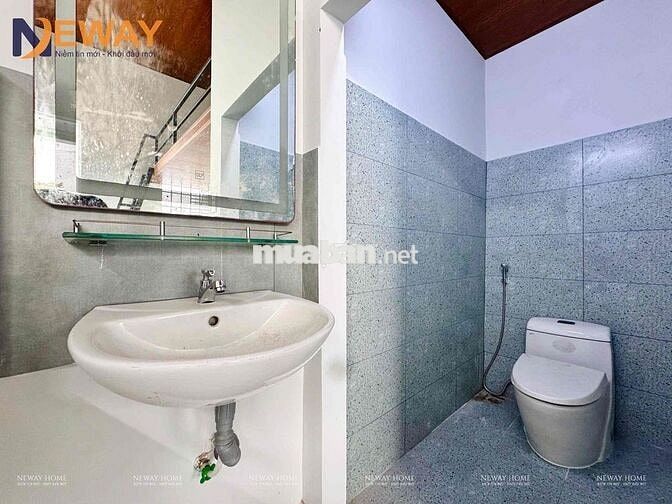CHO THUÊ PHÒNG GÁC CAO 2M DƯỚI TRỆT SIÊU RỘNG THOÁNG NGAY HOÀ BÌNH