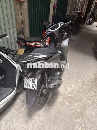 Honda SH 160 Bản full Xám titan 5500km