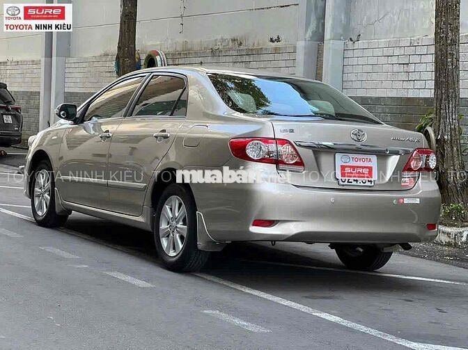 Toyota Altis 2012 1.8G Vàng cát