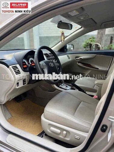 Toyota Altis 2012 1.8G Vàng cát