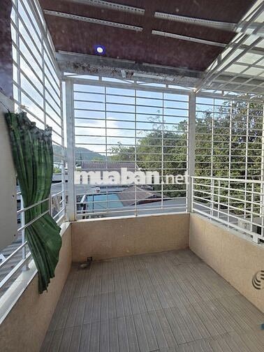 CHO THUÊ NHÀ NGUYÊN CĂN MẶT TIỀN ĐƯỜNG 2/4 GIÁ RẺ
