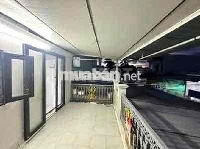 Nhà Hẻm 298 Đường Võ Văn Kiệt (Phường 7 cũ)