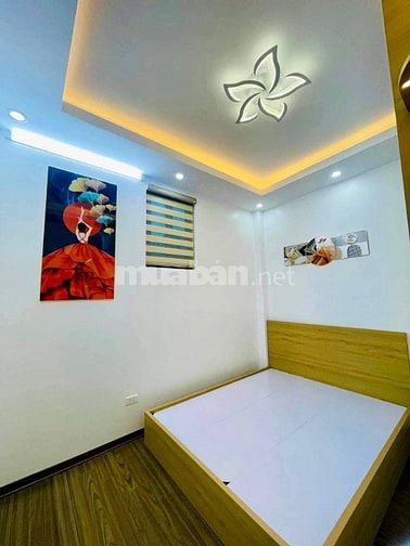 Bán Nhà Giải Phóng, Hoàng Mai 39m, 5 tầng, mt 10m, giá 6.8 tỷ.
