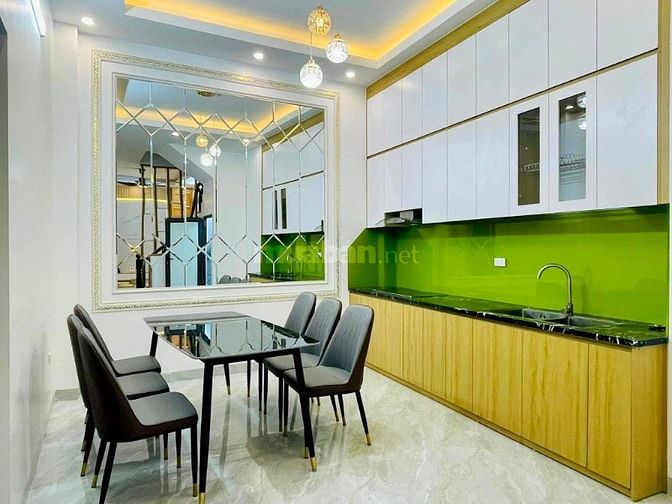 Bán Nhà Giải Phóng, Hoàng Mai 39m, 5 tầng, mt 10m, giá 6.8 tỷ.