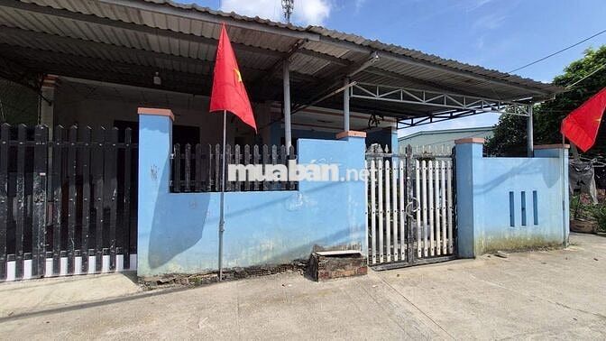 Nhà và đất ở sát bệnh viện Đa Khoa Hoà Vang