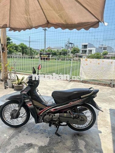 Yamaha Sirius Đen