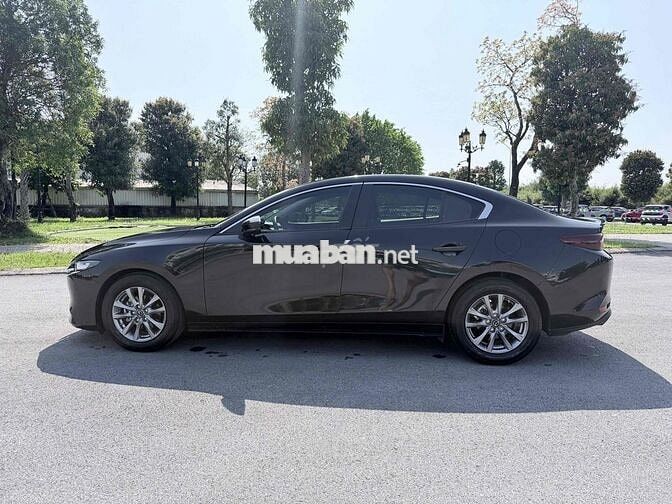 Mazda 3 2020 Luxury Đen 26000 km