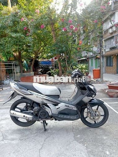 Yamaha Nouvo Đen Bạc