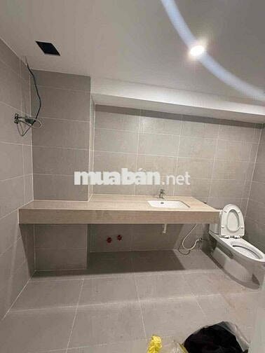 Mặt bằng kinh doanh - Hàn Thuyên - 100 M2 - 2 sàn trống - Giá 25 triêu