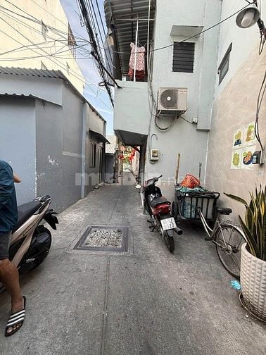 Nhà mới rộng 7X6 ( trêt lầu 3pn ) vào ở liền SHR khu hiện hữu