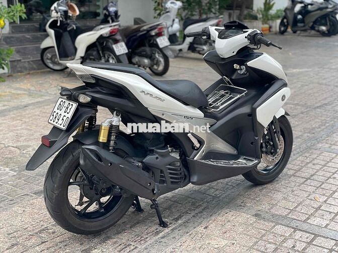 Yamaha NVX 155 2018 zin êm trả trc 12tr8 nhận xe